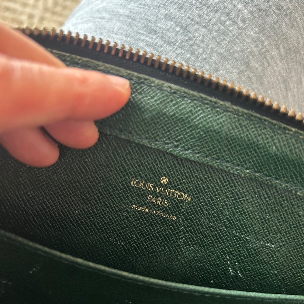 Louis Vuitton Taiga Green Clutch View 3